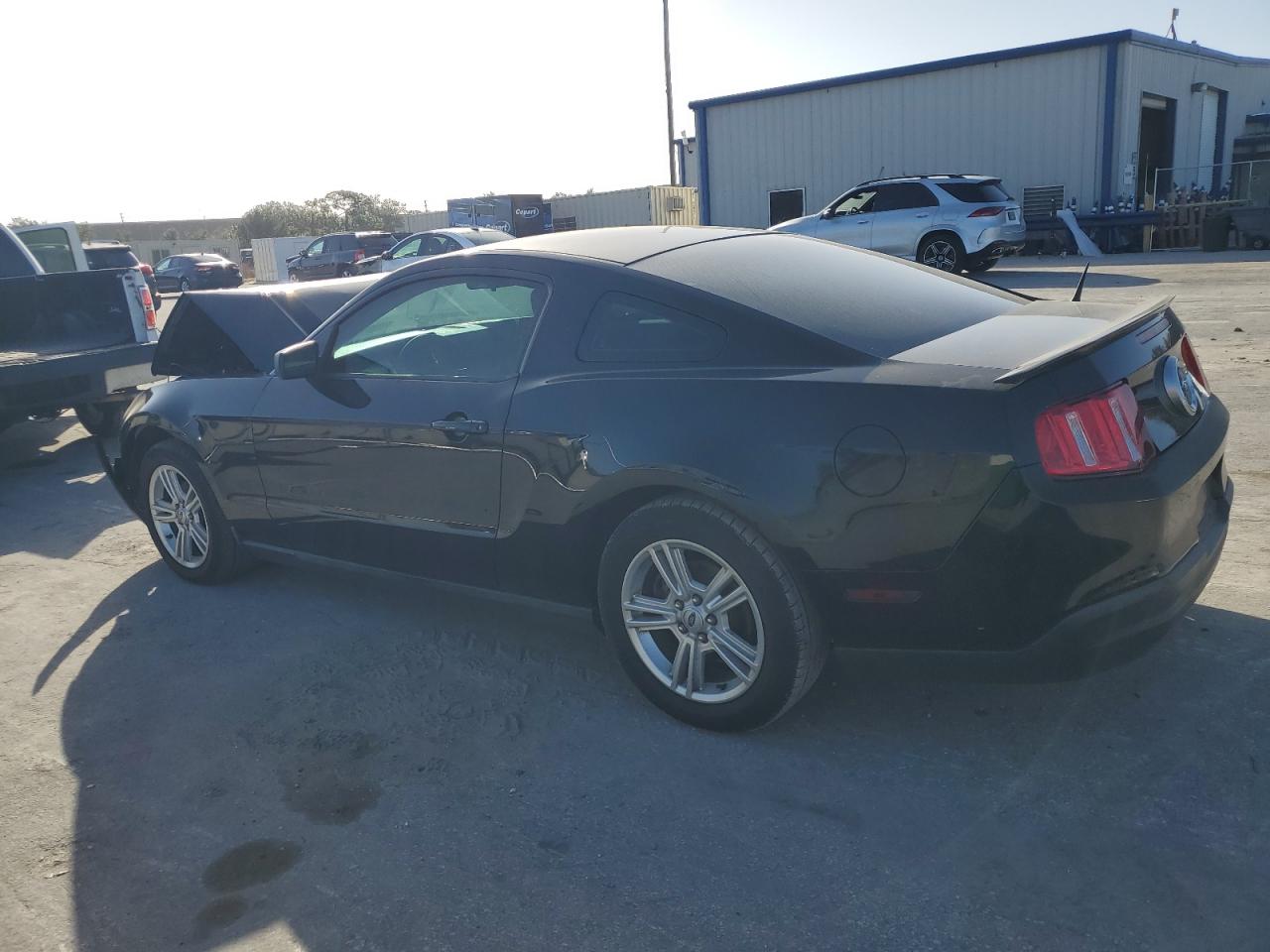 2010 Ford Mustang - Image 2