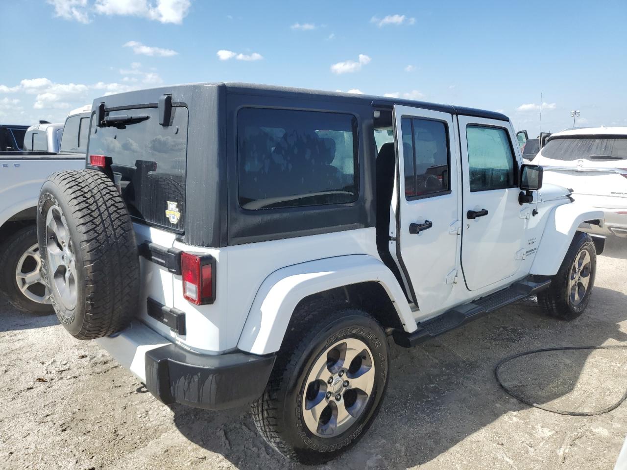 2016 Jeep Wrangler - Image 3