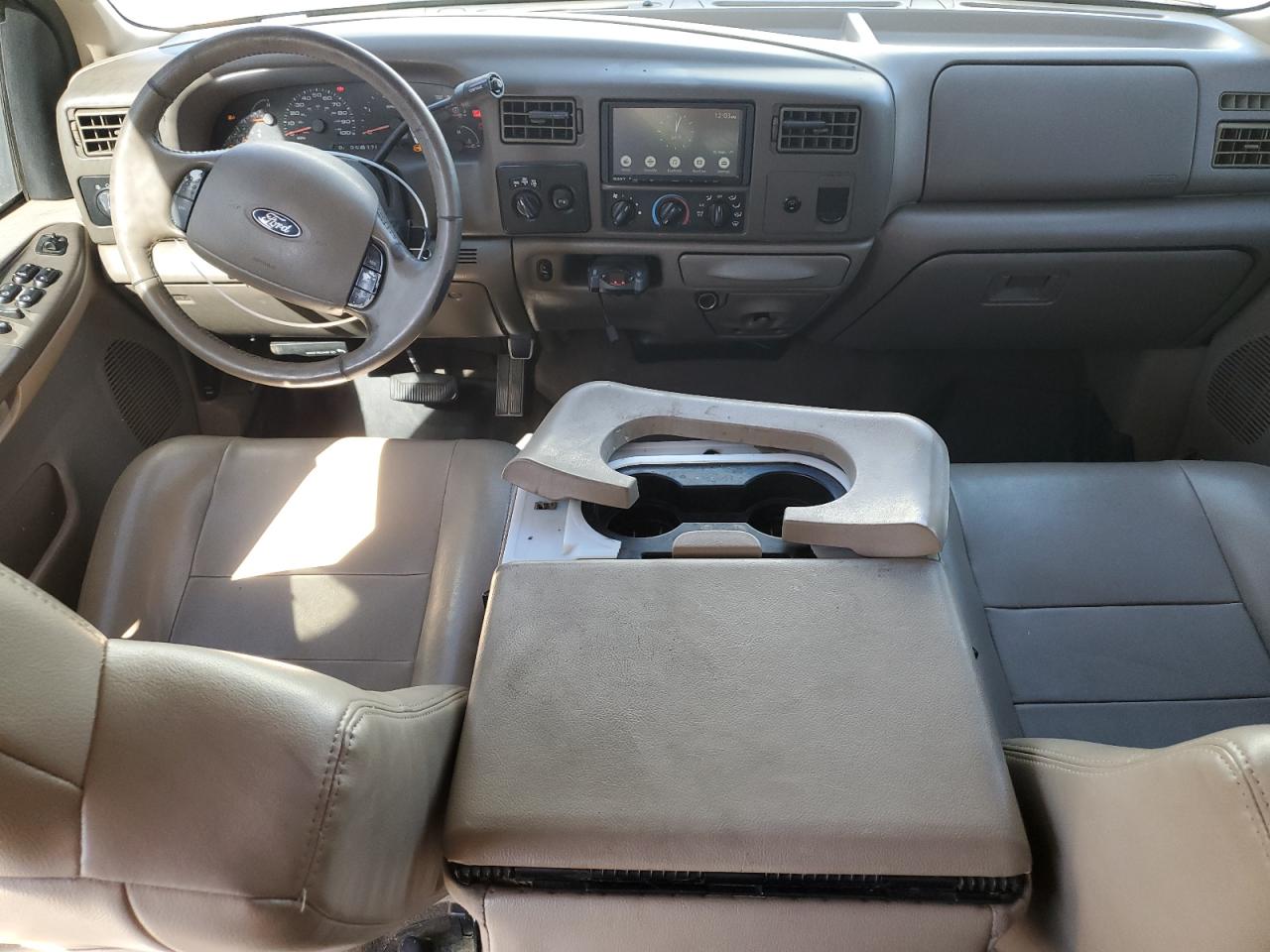 2004 Ford F250 - Image 8