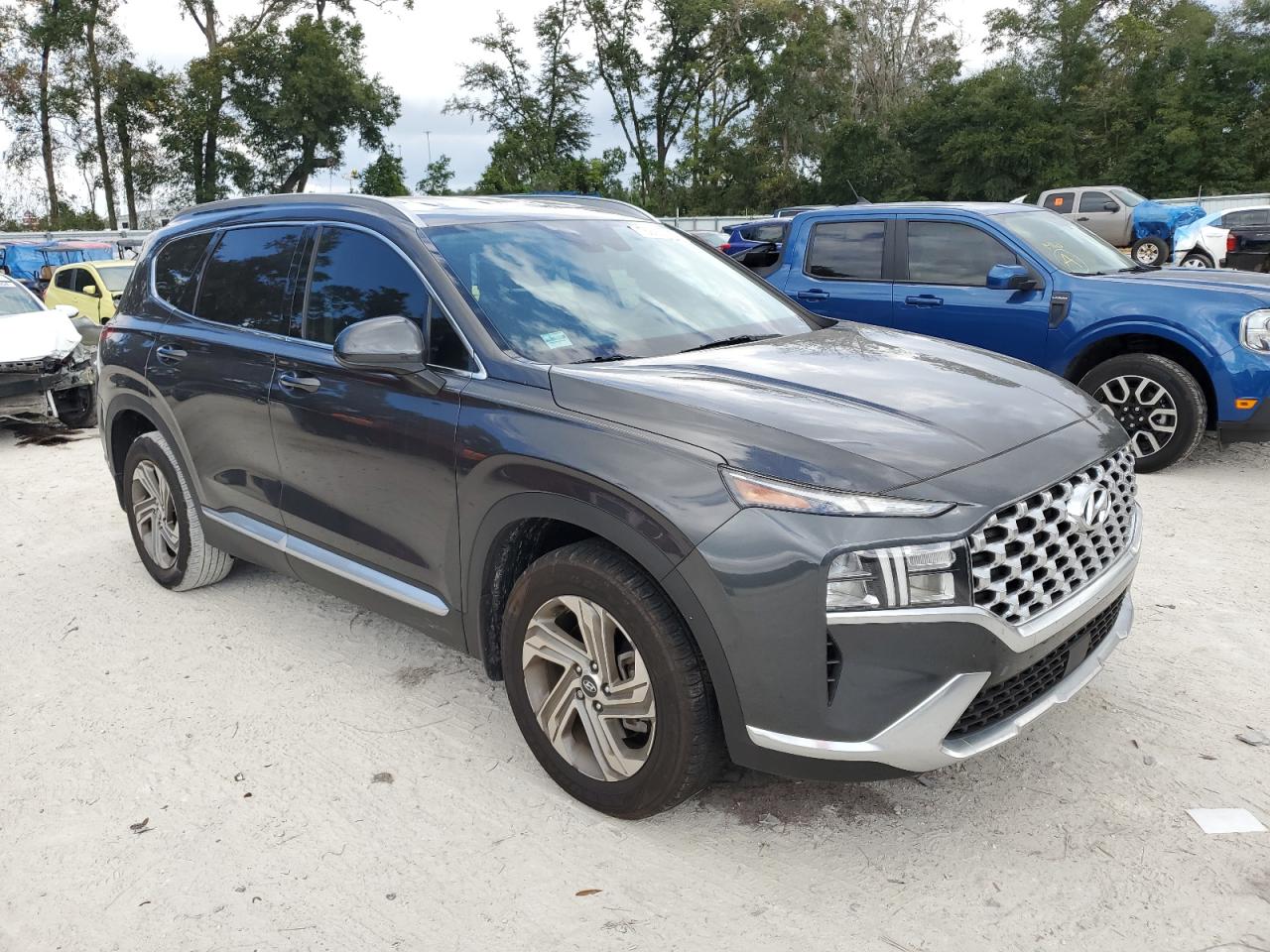 2022 Hyundai Santa Fe - Image 4