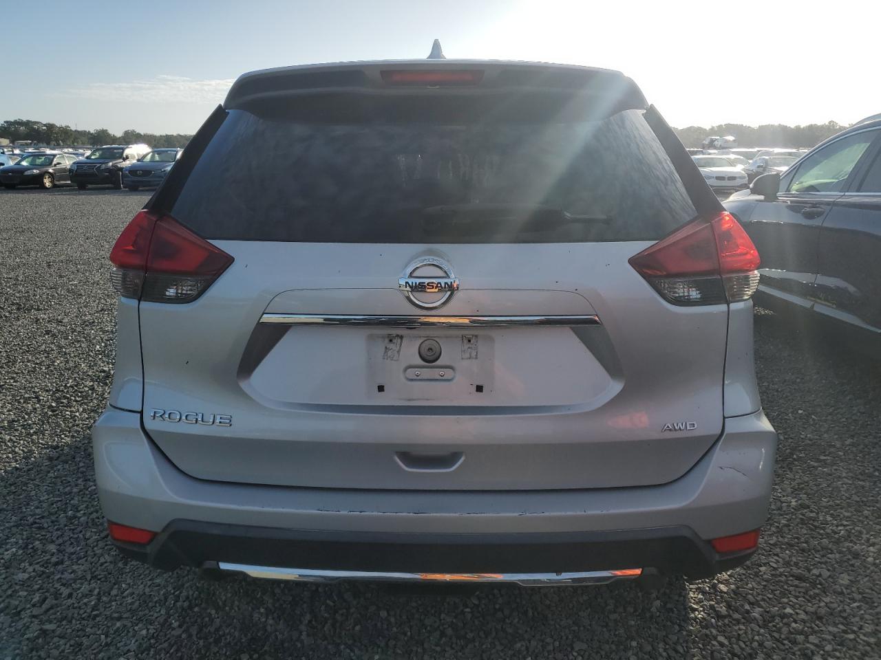 5N1AT2MV2JC785131 Nissan Rogue 2018. Фото: 5