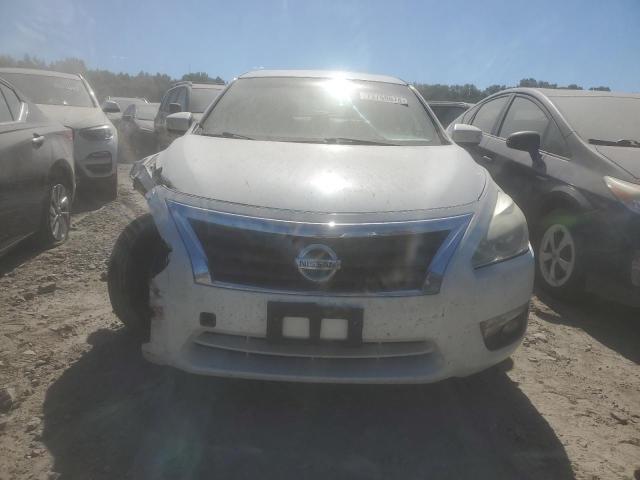 Sedans NISSAN ALTIMA 2013 Biały