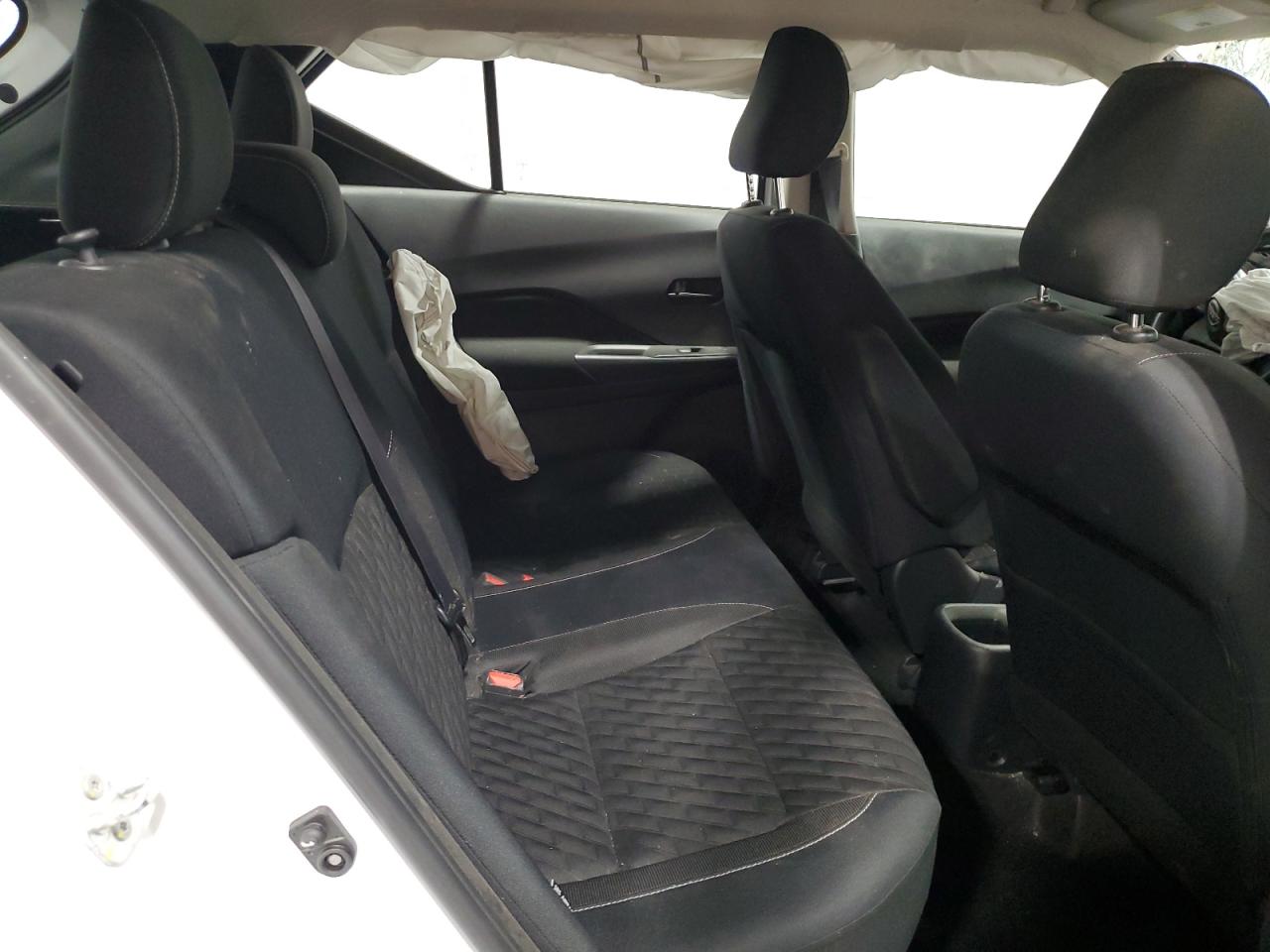 2022 Nissan Kicks - Image 10