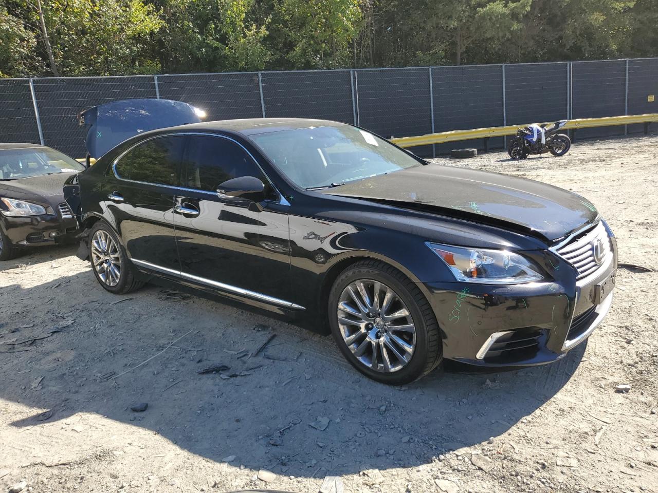 2016 Lexus LS - Image 4