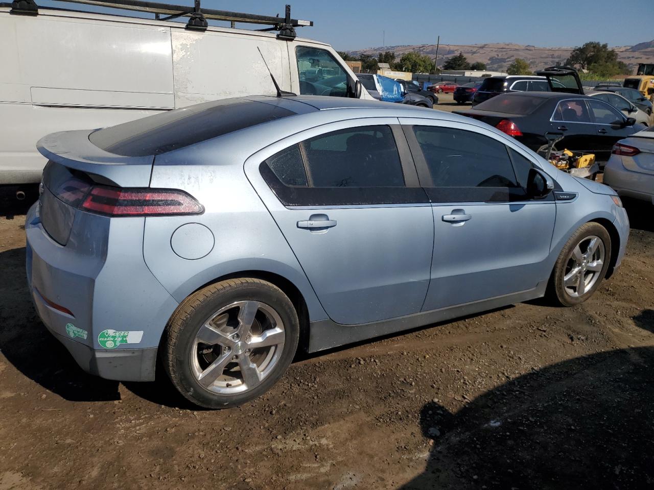 2013 Chevrolet Volt - Image 3