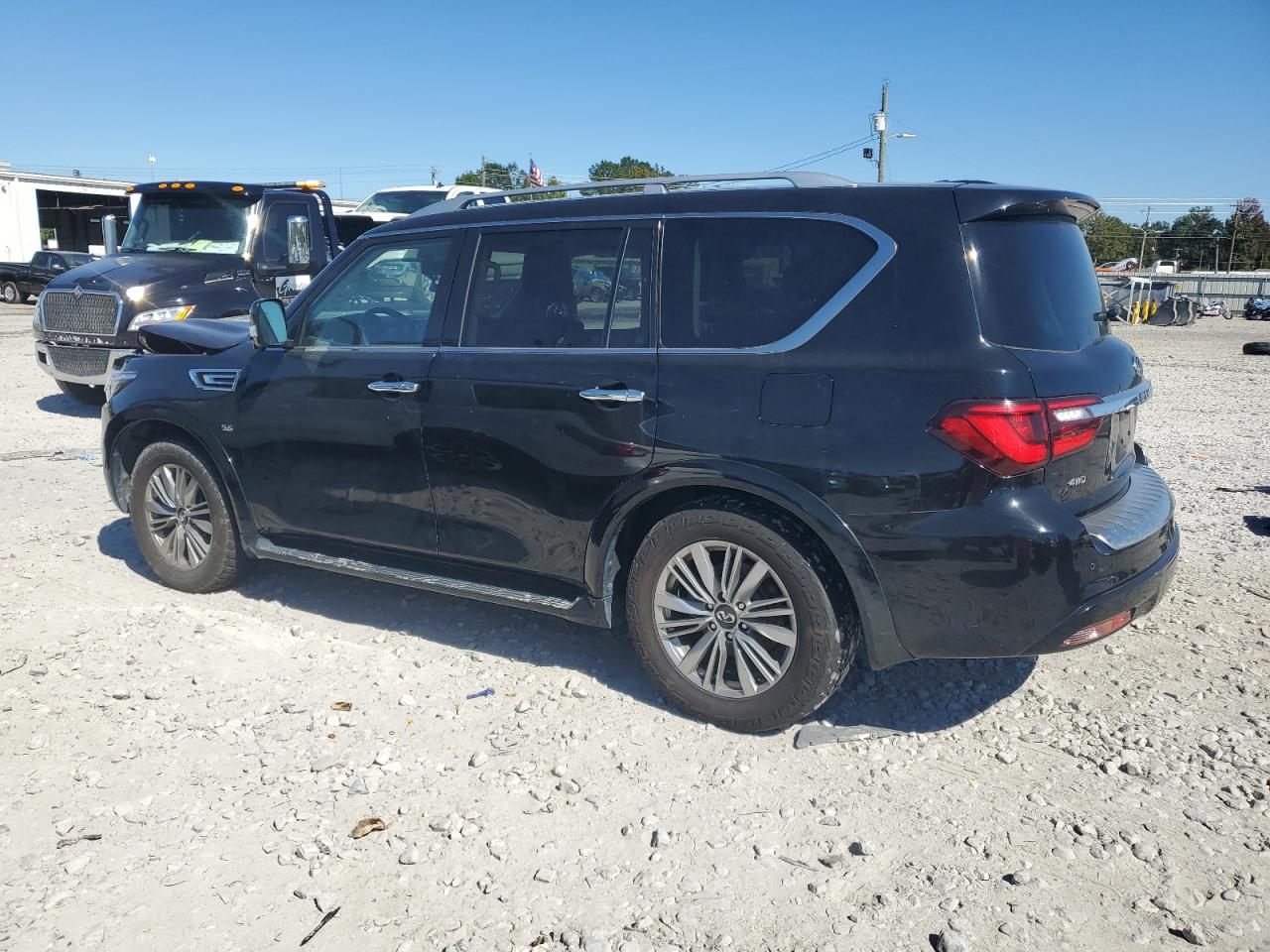 2020 Infiniti QX80 - Image 2