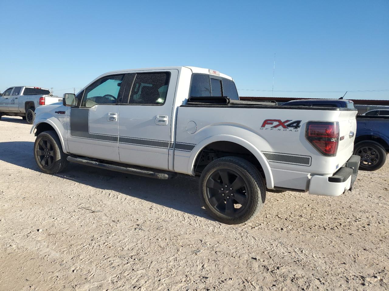 VIN 1FTFW1ET3DFA27567 2013 FORD F-150 no.2