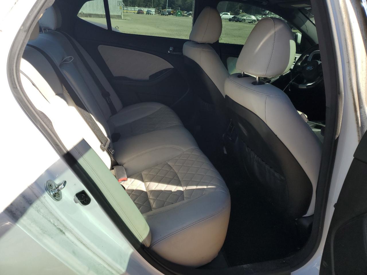 2015 Kia Optima - Image 10