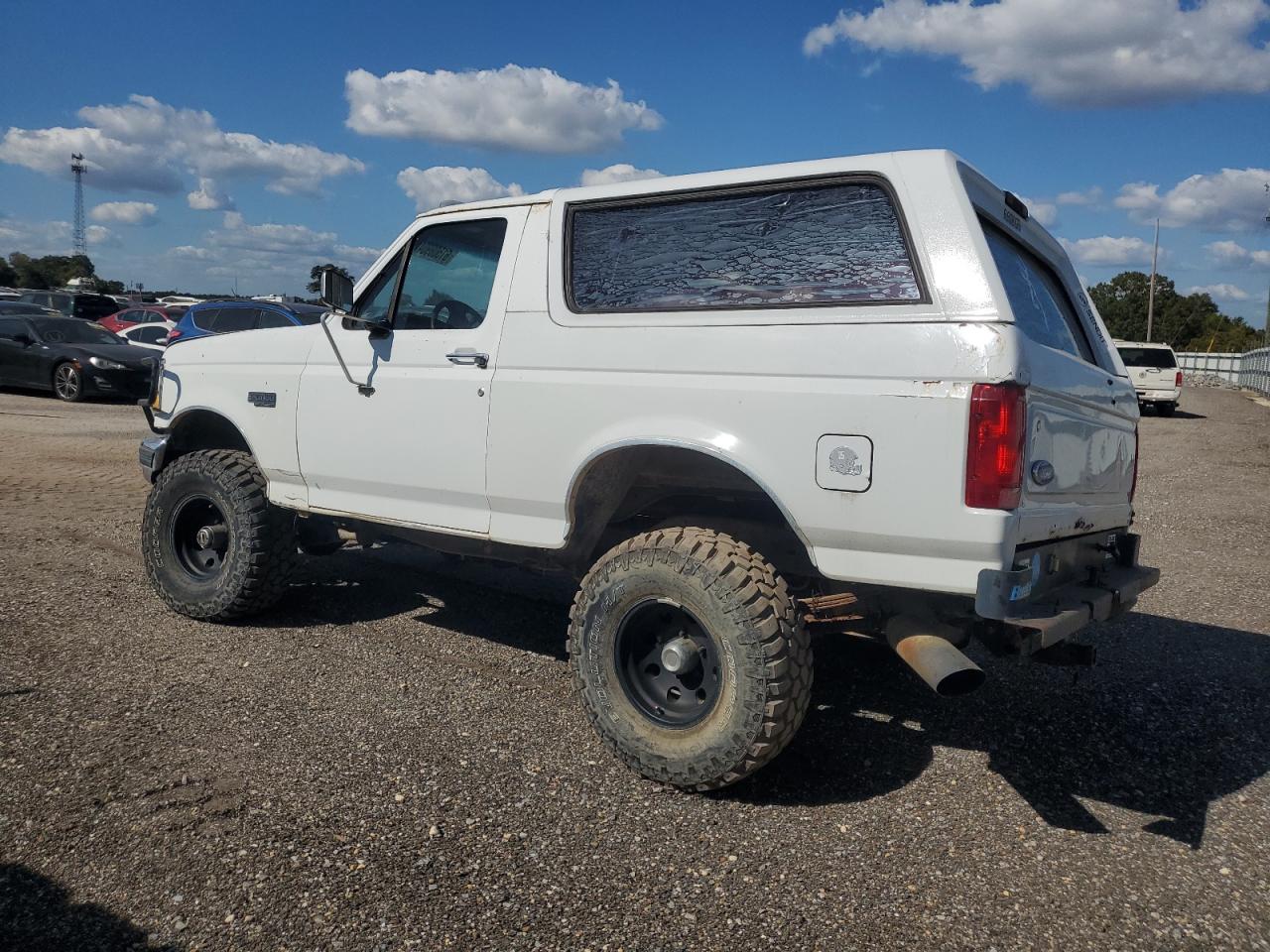 1992 Ford Bronco U100 VIN: 1FMEU15N8NLA71761 Lot: 61508904