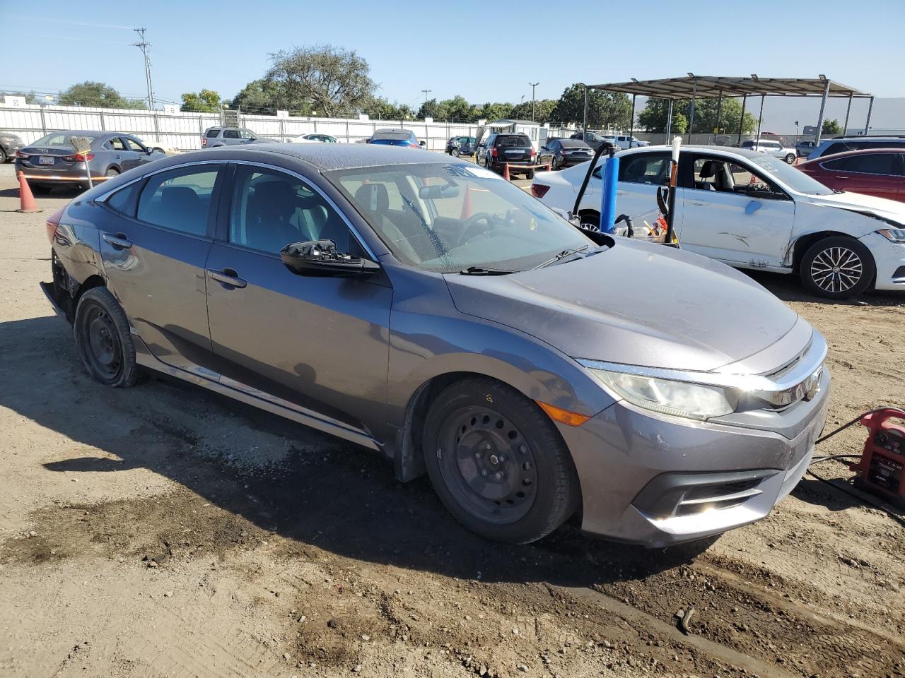 2HGFC2F57JH526060 2018 Honda Civic Lx