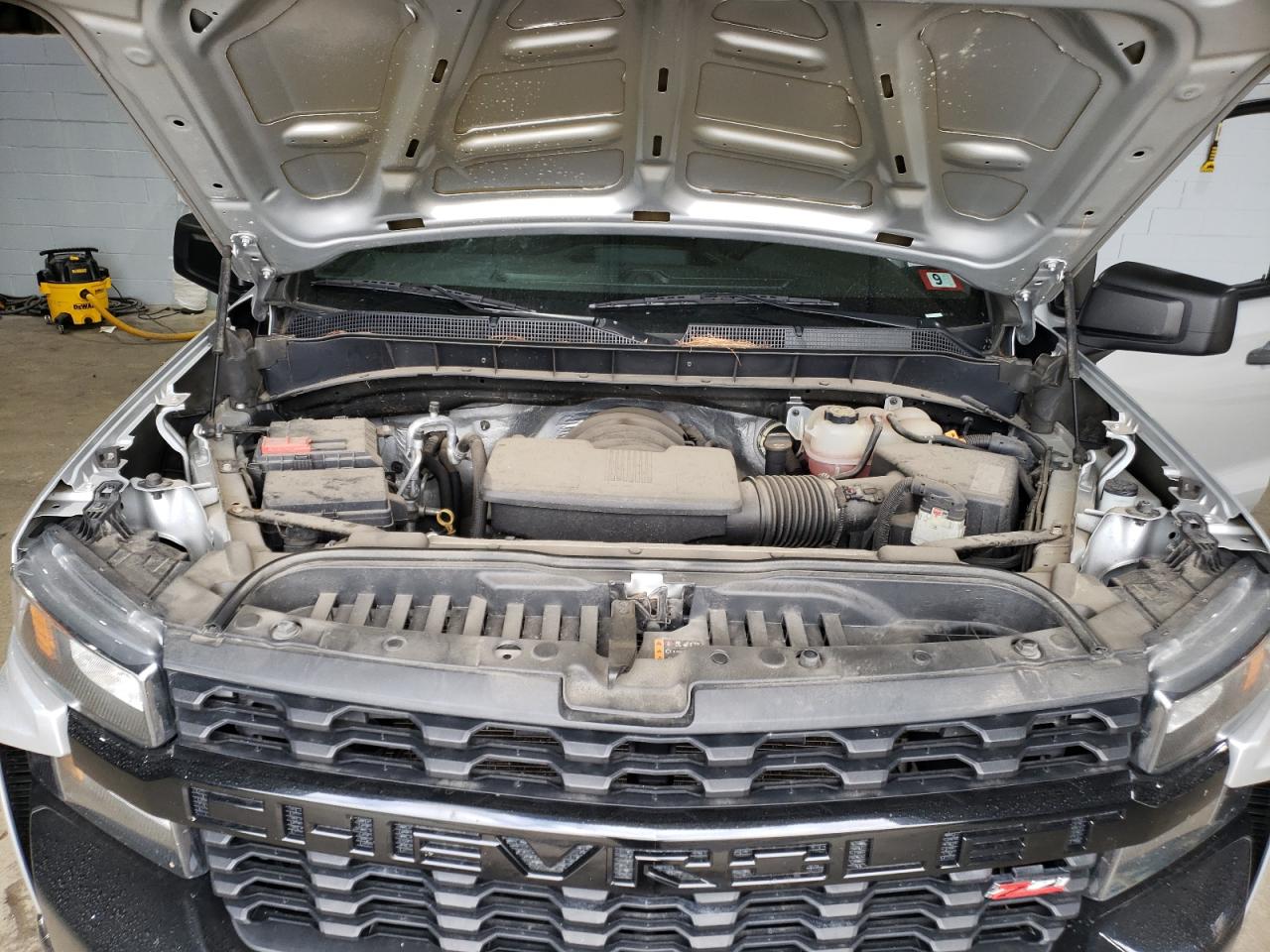 2019 Chevrolet Silverado - Image 12