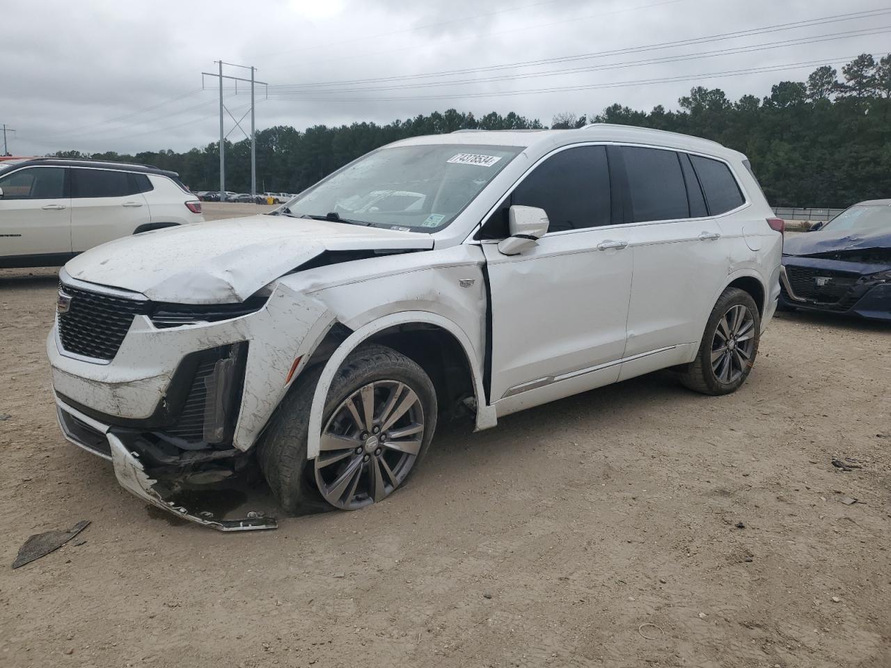 2021 Cadillac XT6 - Image 1