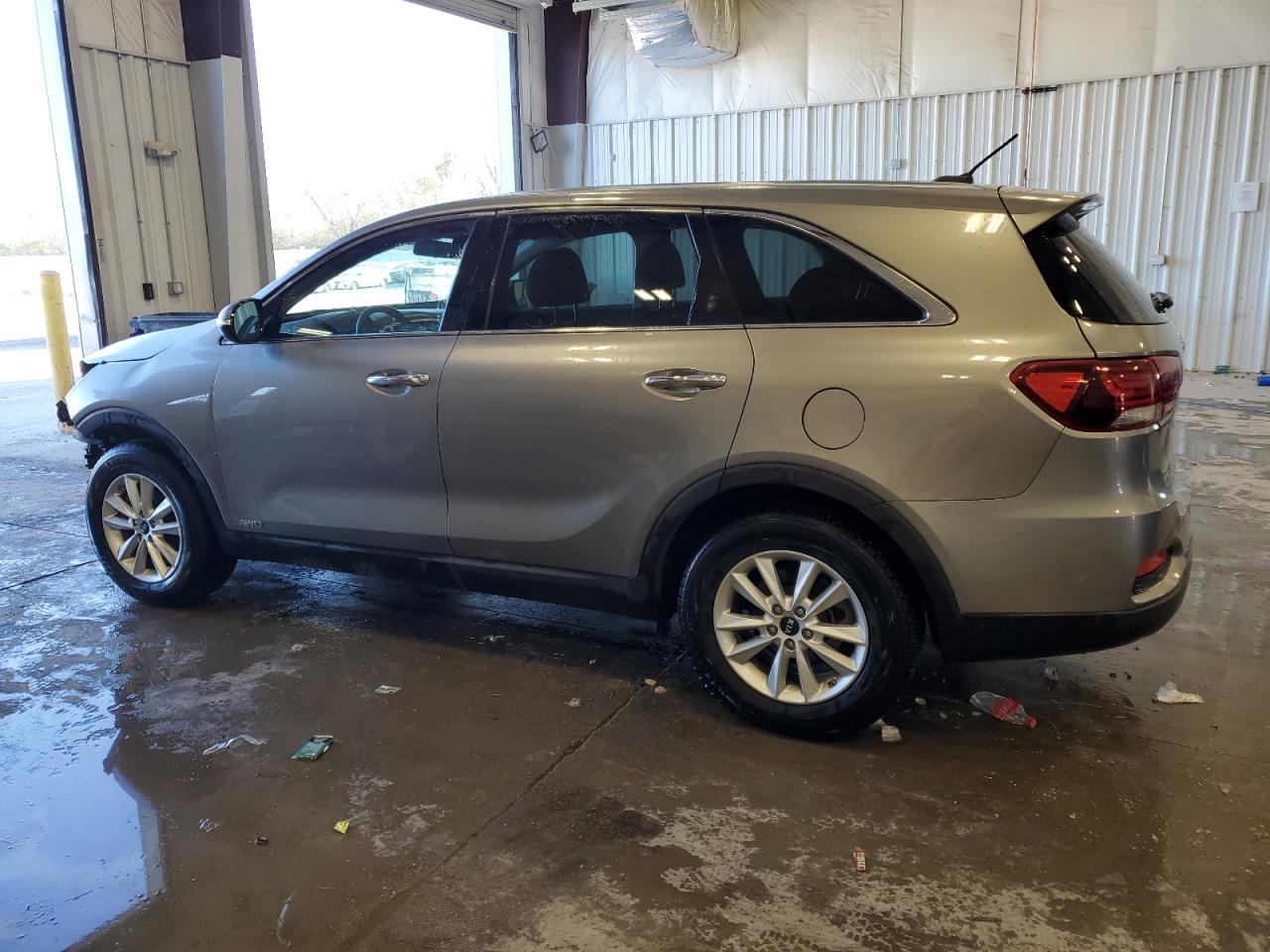 2019 Kia Sorento - Image 2