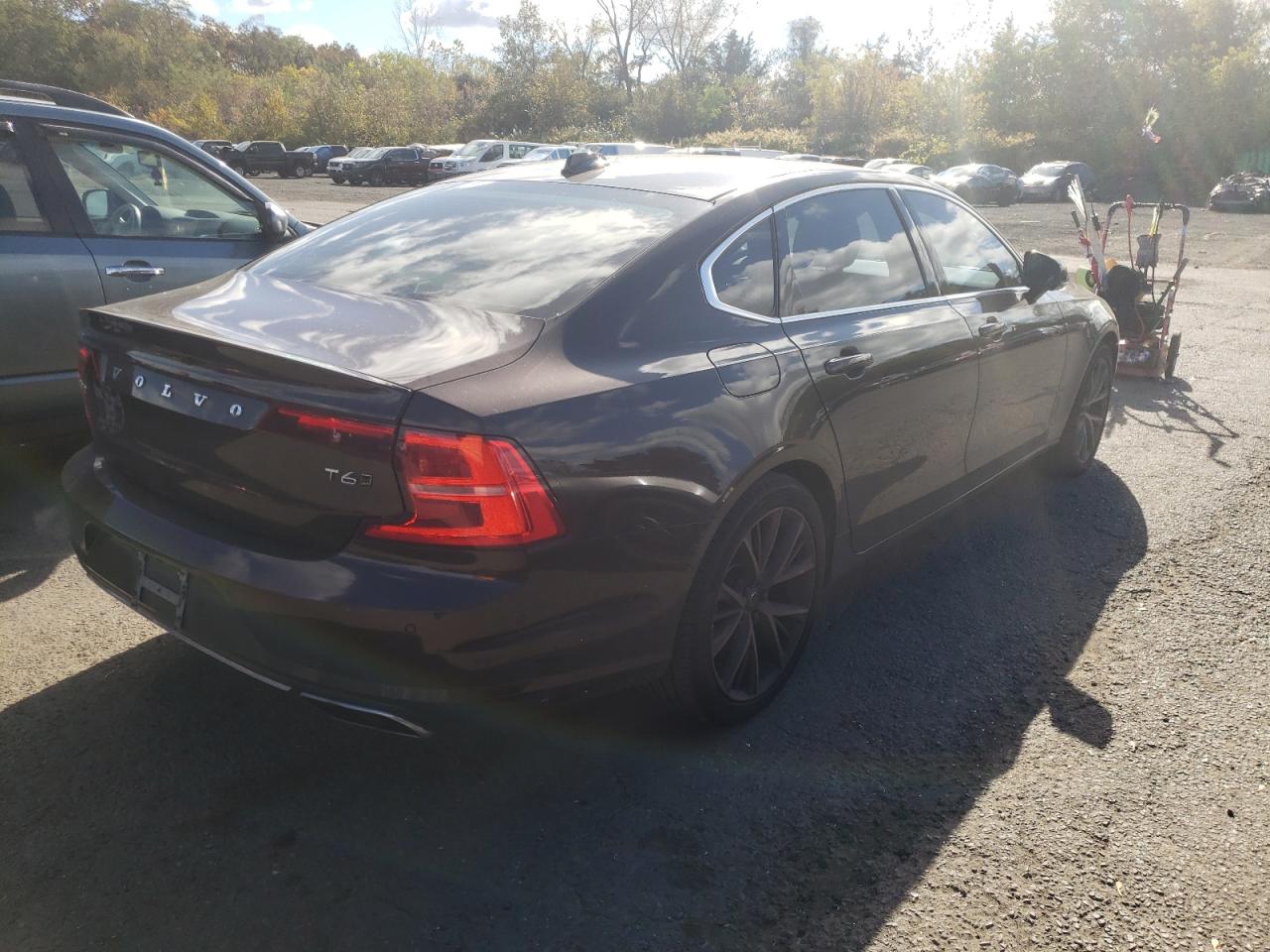 LVY992MK7JP008375 2018 Volvo S90 T6 Momentum