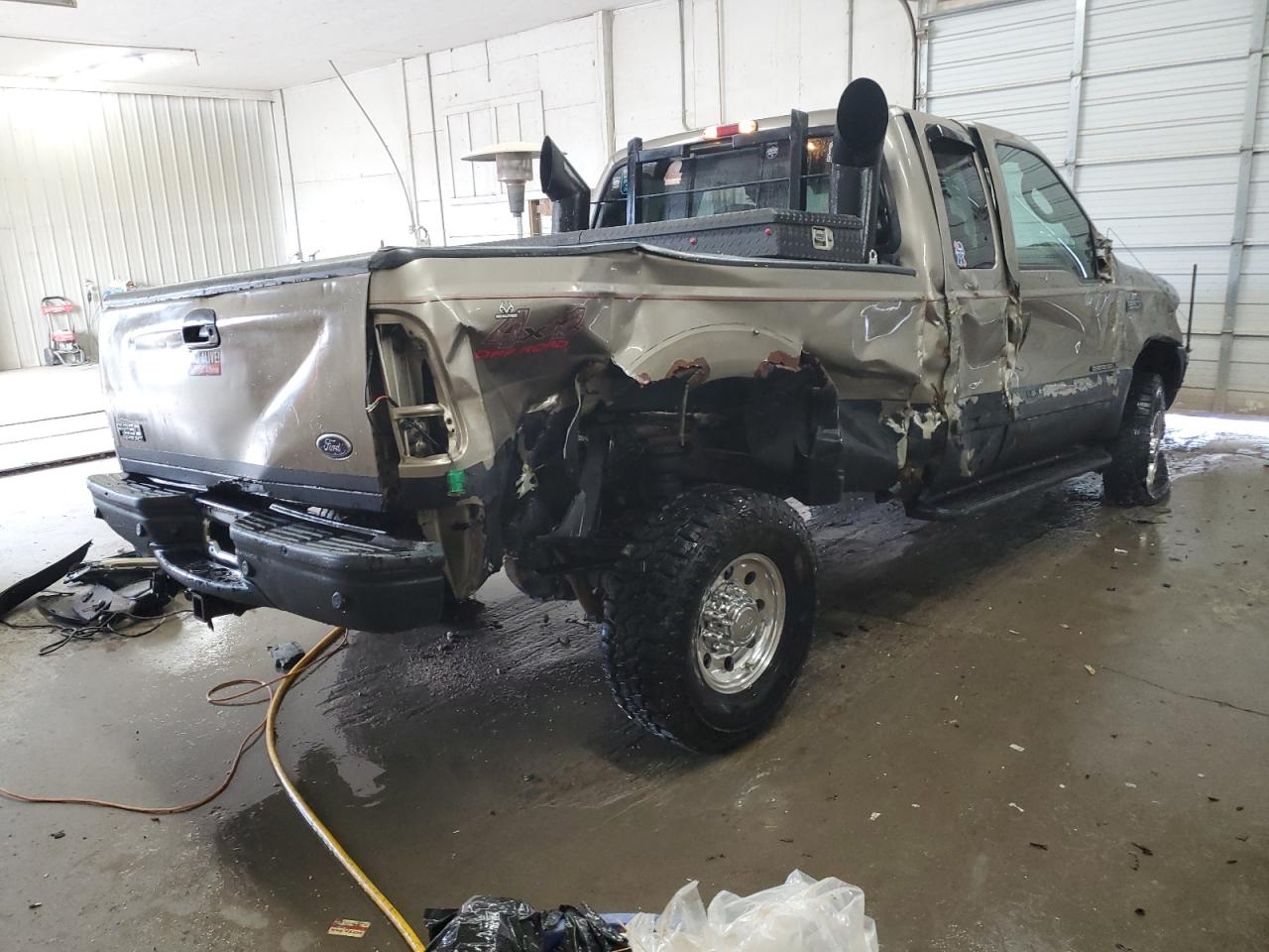 2003 Ford F250 - Image 3