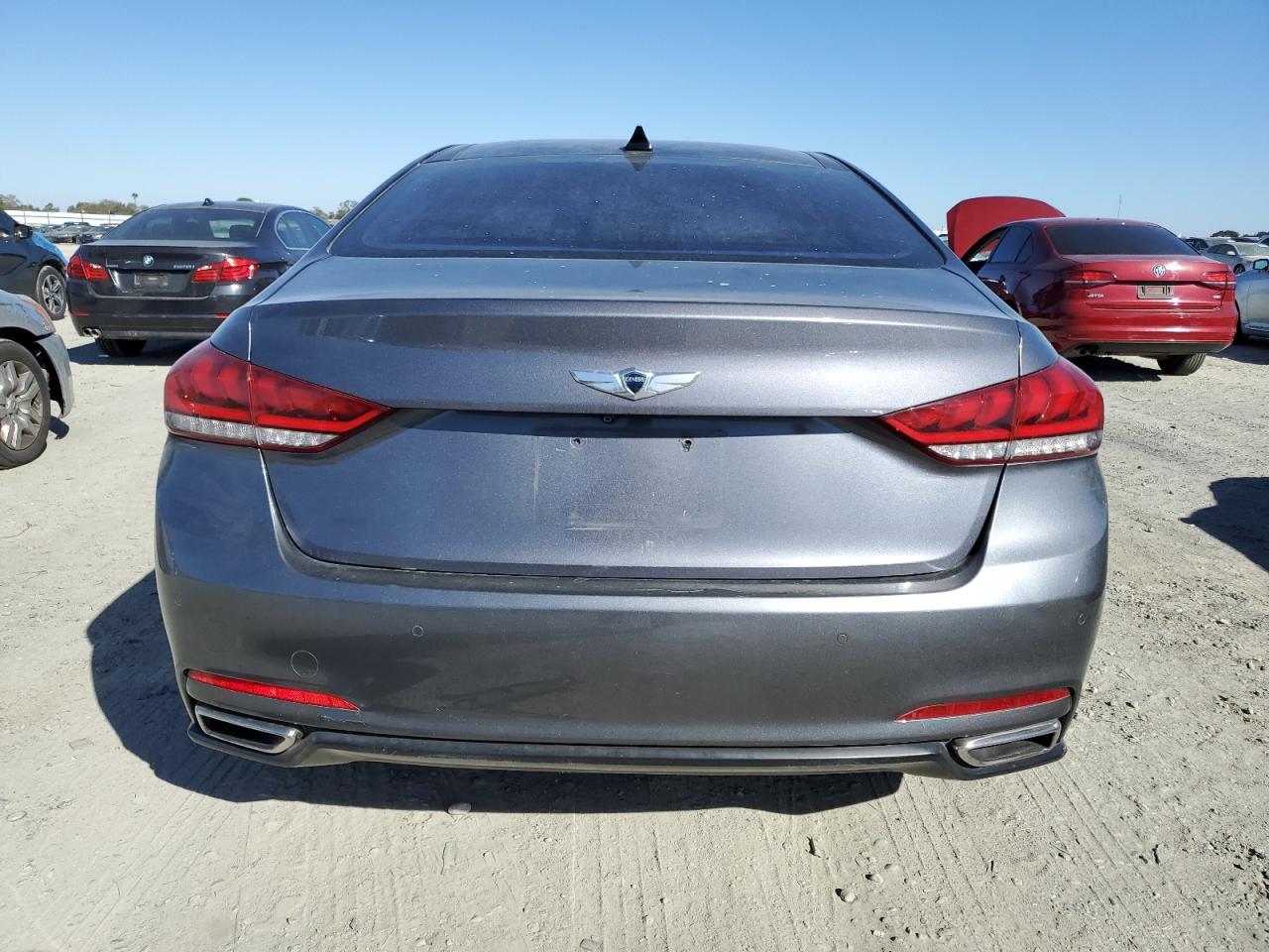 2015 Hyundai Genesis 3.8L VIN: KMHGN4JE2FU077886 Lot: 76945744