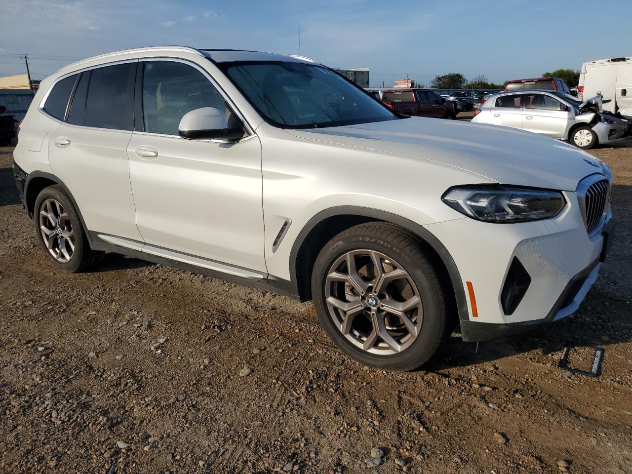 VIN 5UX43DP01N9N29433 2022 BMW X3 no.4