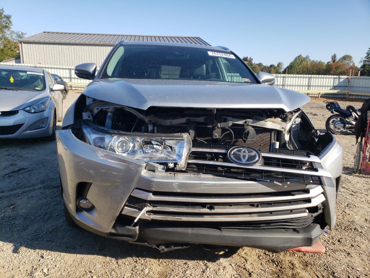 2019 Toyota Highlander - Image 5