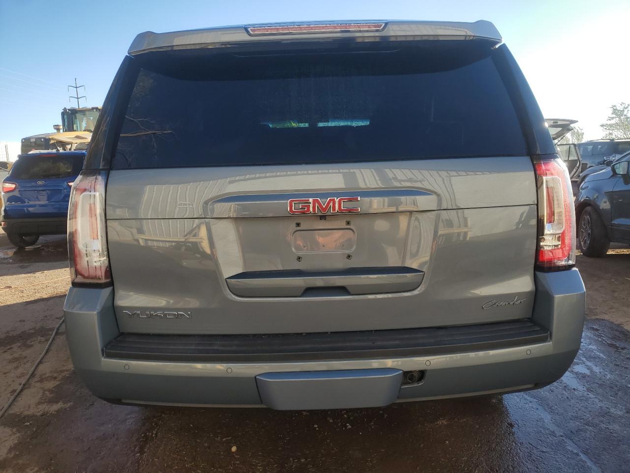 2016 GMC Yukon - Image 6