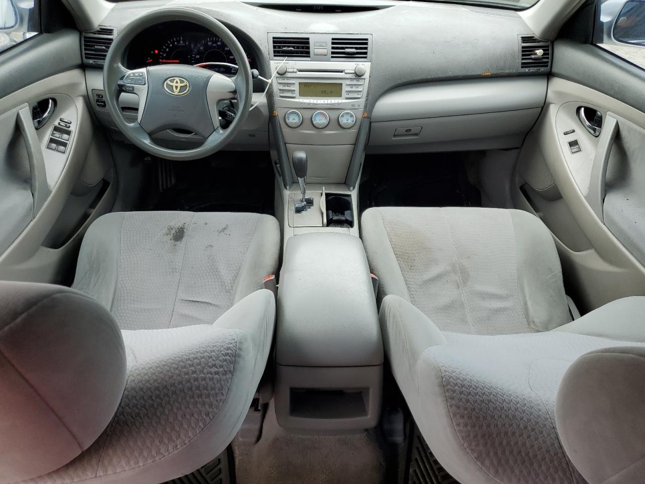 2010 Toyota Camry - Image 8