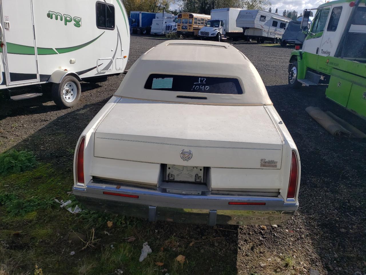 1995 Cadillac Fleetwood Base VIN: 1G6DW52P2SR700272 Lot: 77906824