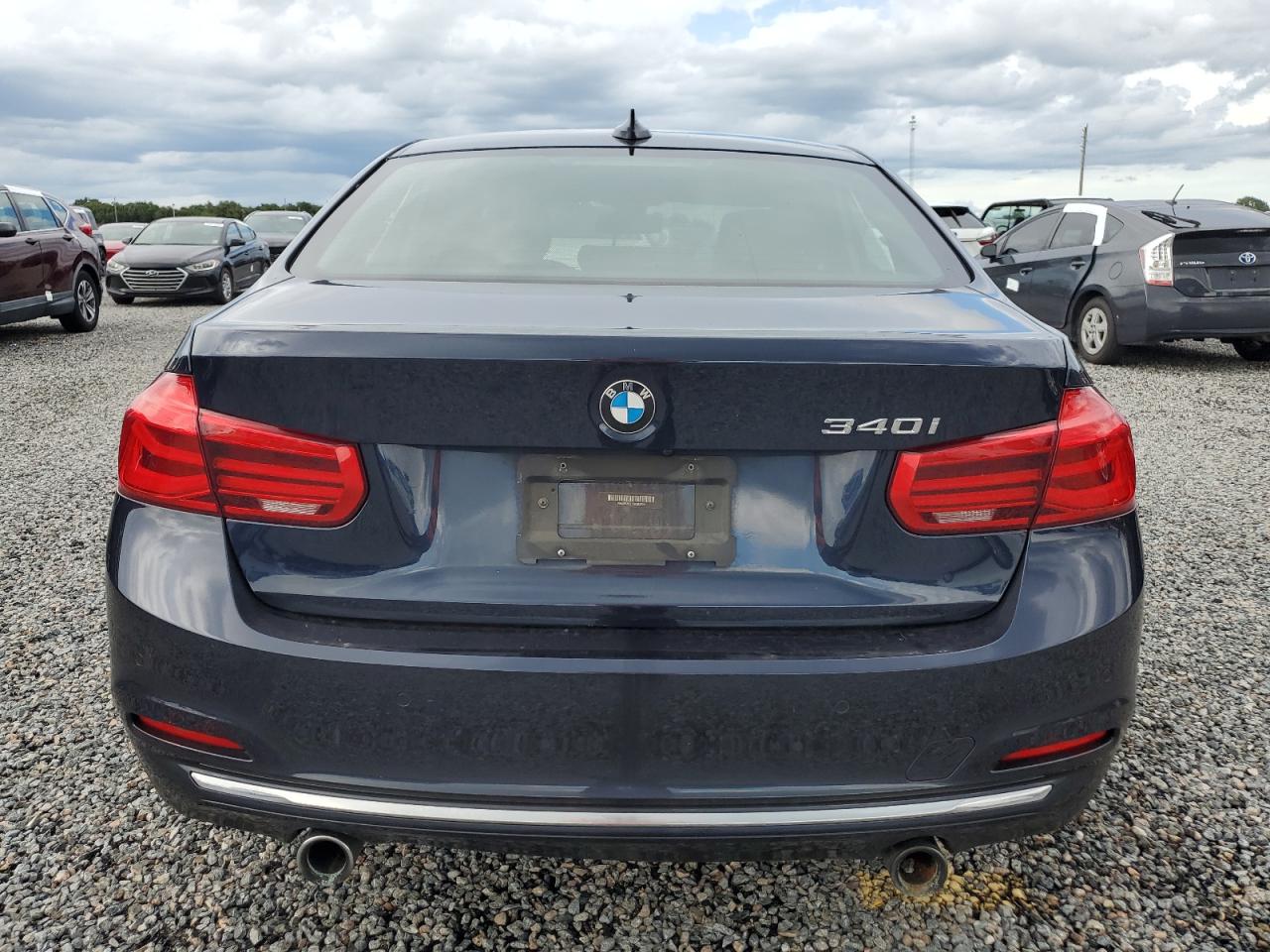 WBA8B3C57GK383825 2016 BMW 340 I