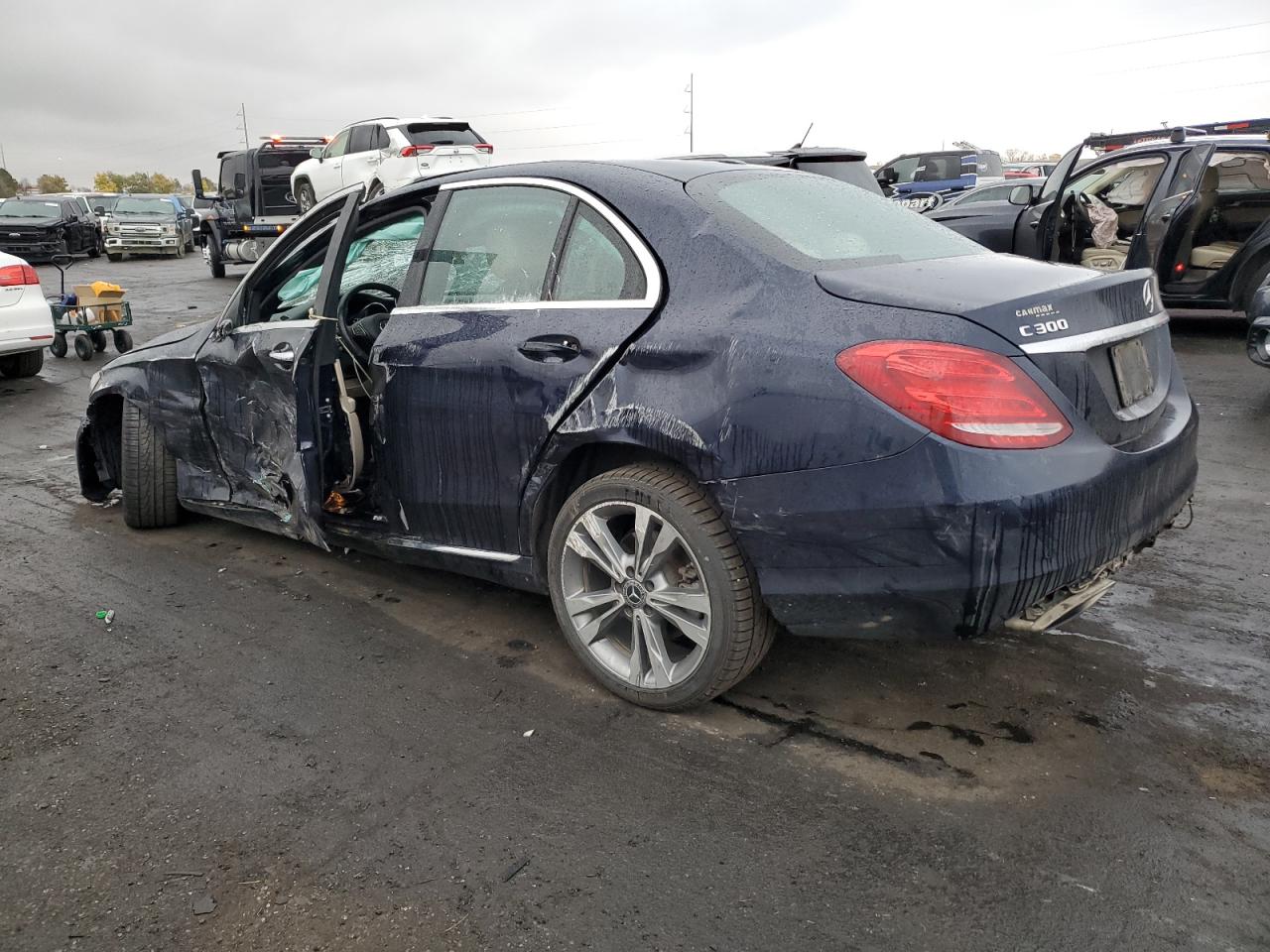 55SWF4KB5JU239768 2018 MERCEDES-BENZ C CLASS - Image 2