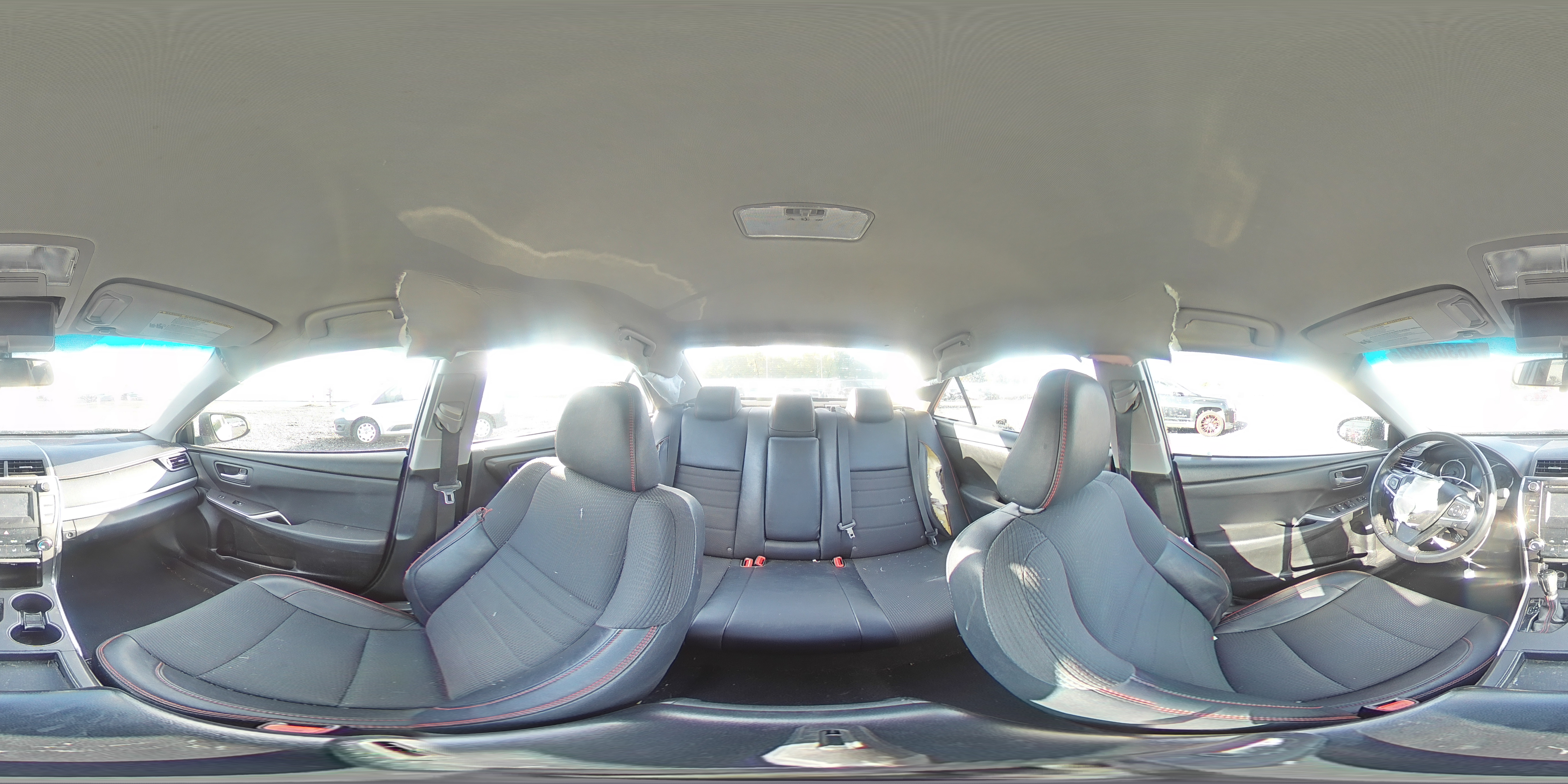 2016 Toyota Camry - Image 13