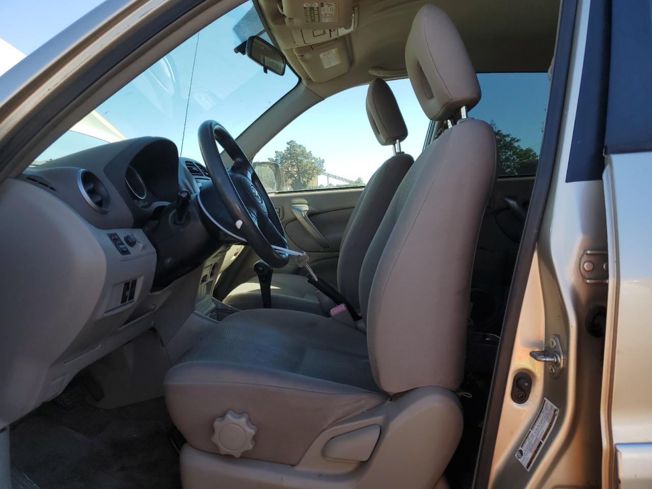 2004 Toyota RAV 4 - Image 7