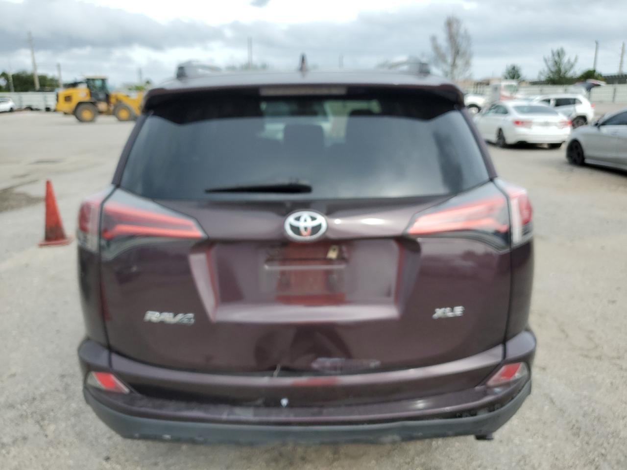 2017 Toyota Rav4 Xle VIN: 2T3WFREV6HW357501 Lot: 75264414