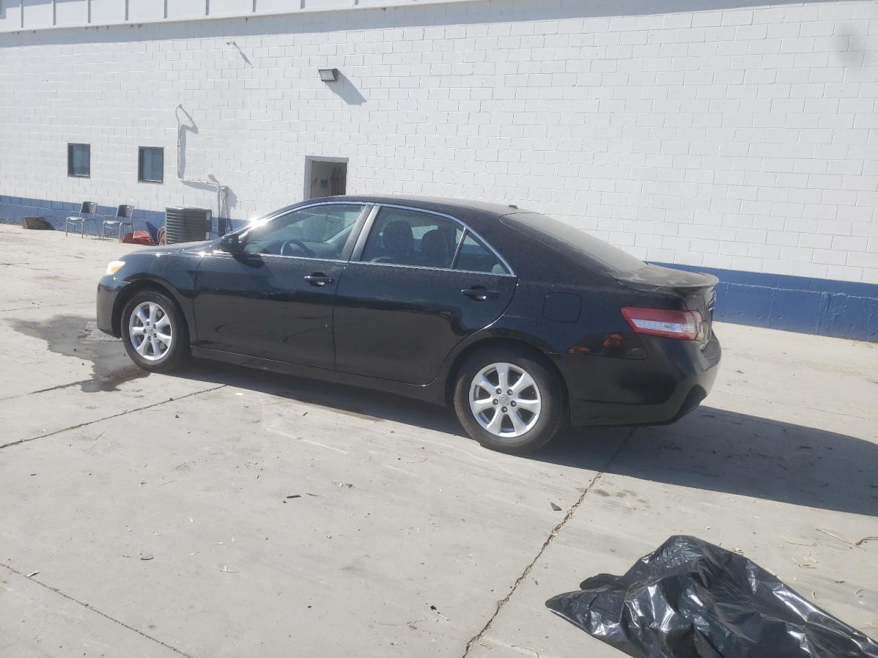 2011 Toyota Camry - Image 2