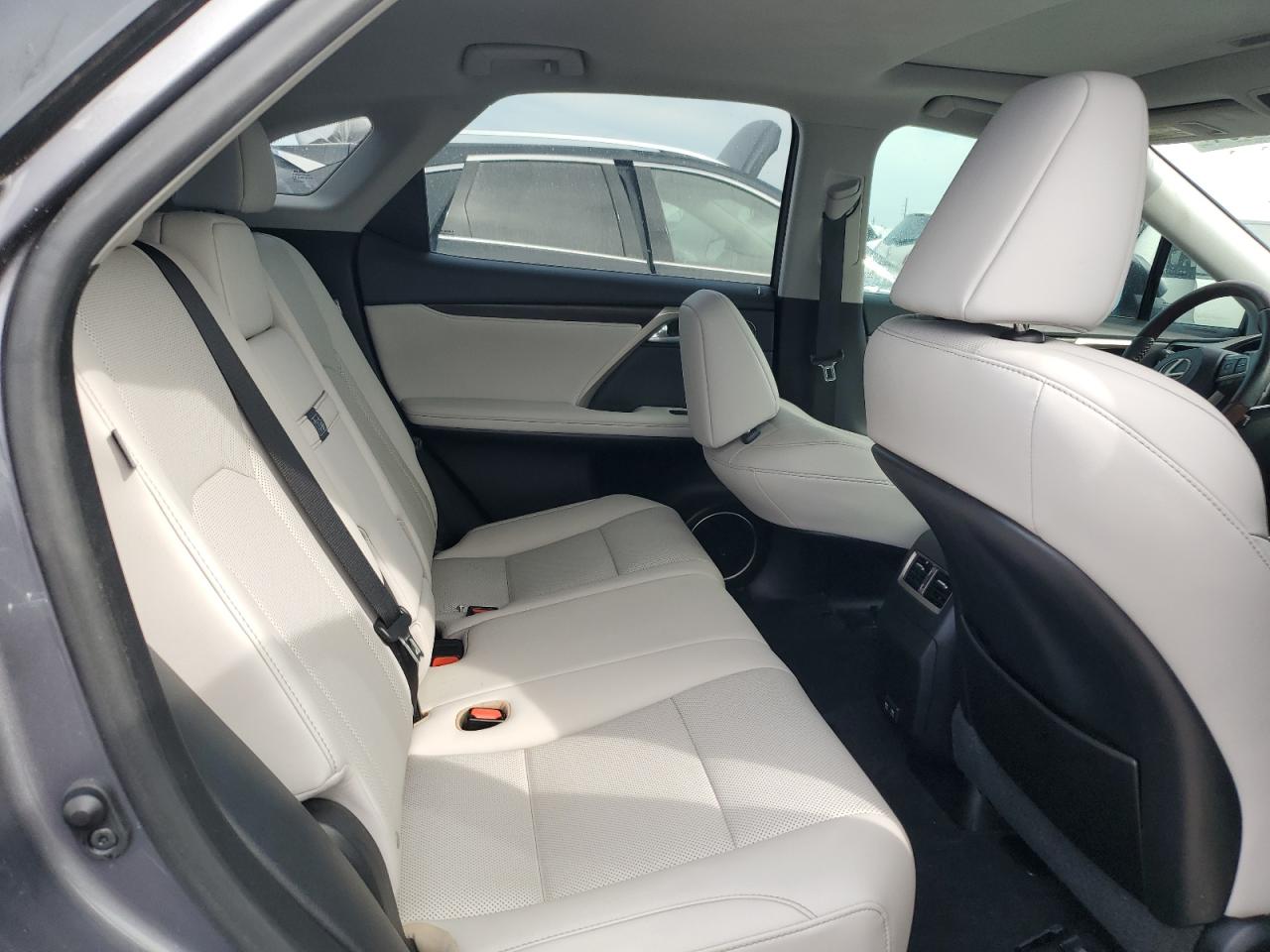 2021 Lexus RX - Image 11