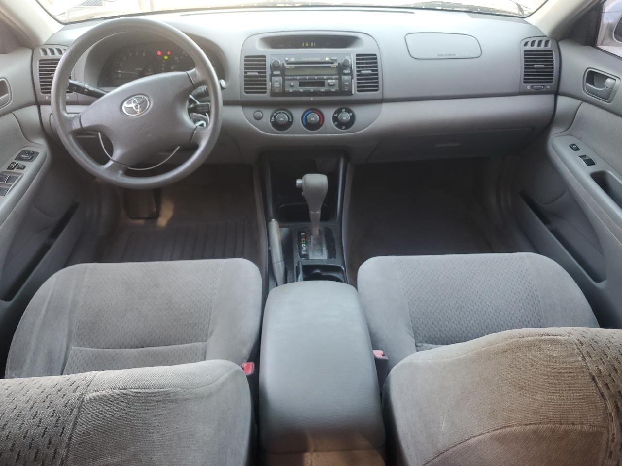 2003 Toyota Camry Le VIN: JTDBE32K430147047 Lot: 75385374