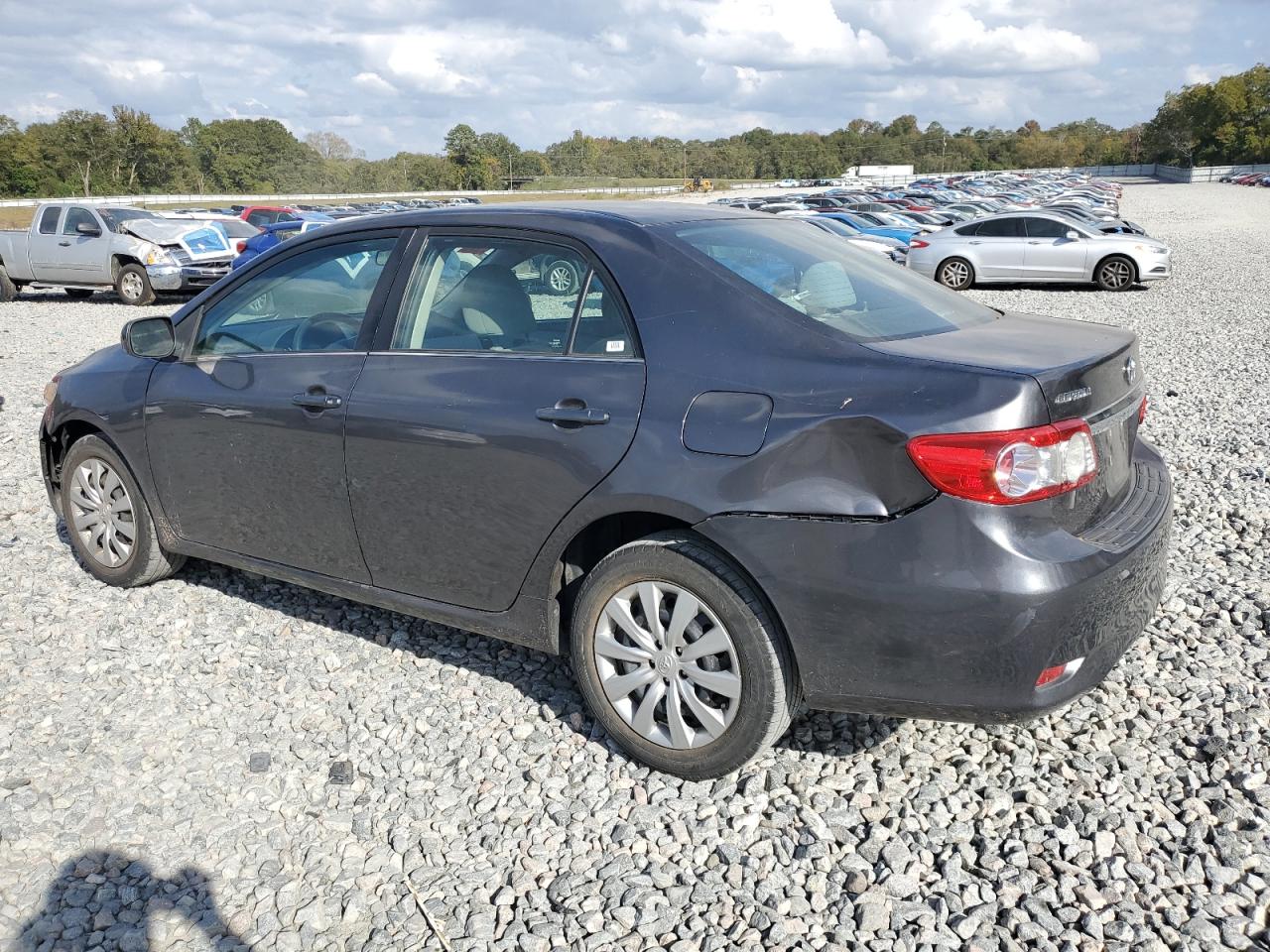 VIN 5YFBU4EE7DP137697 2013 TOYOTA COROLLA no.2