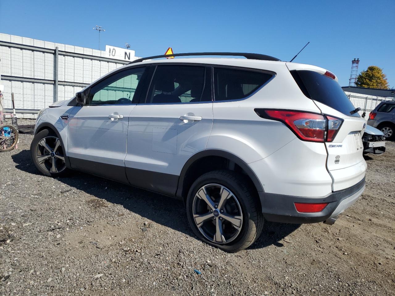 2017 Ford Escape Se VIN: 1FMCU9GD1HUF02899 Lot: 75638784