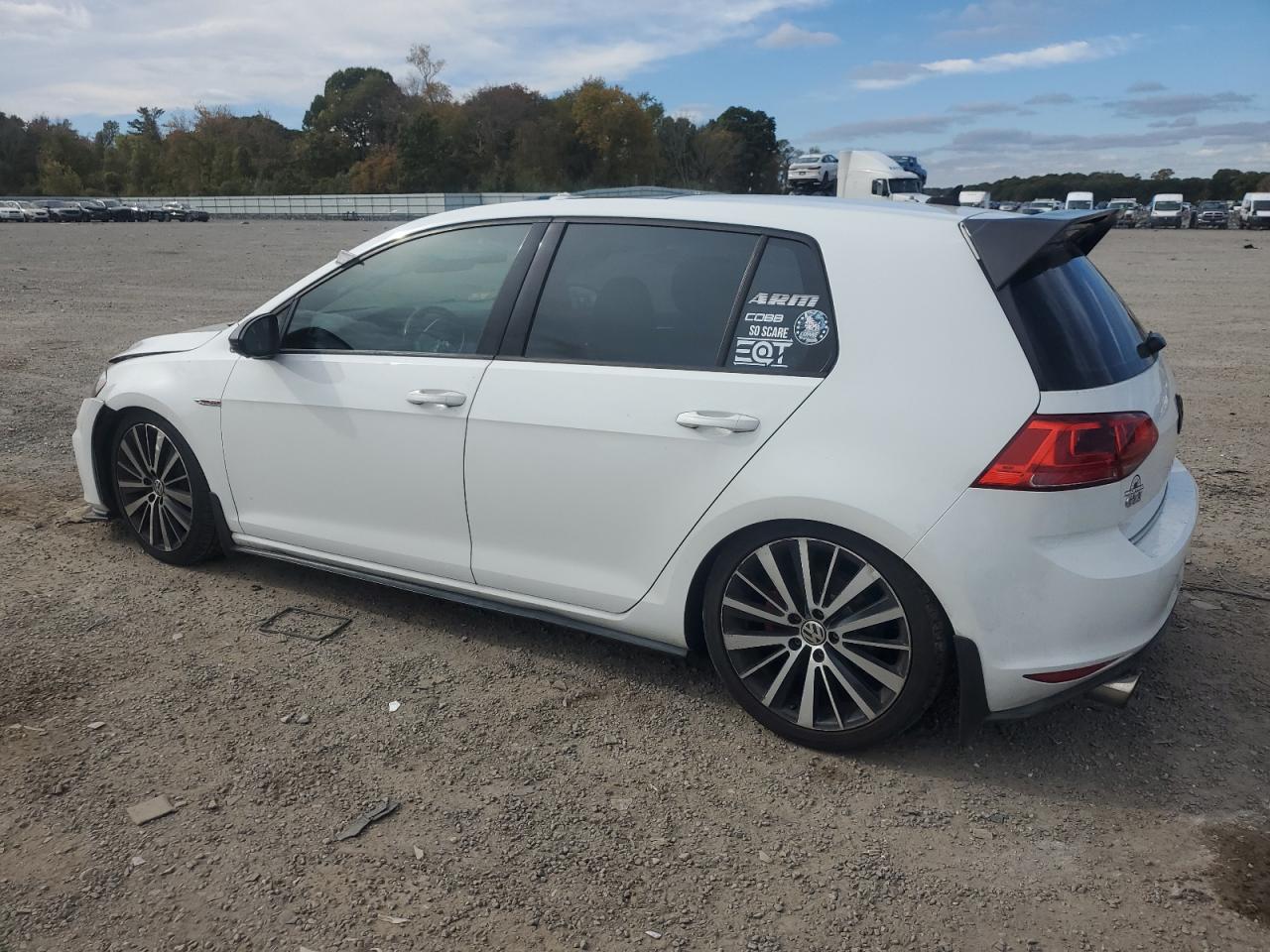 2015 Volkswagen GTI - Image 2