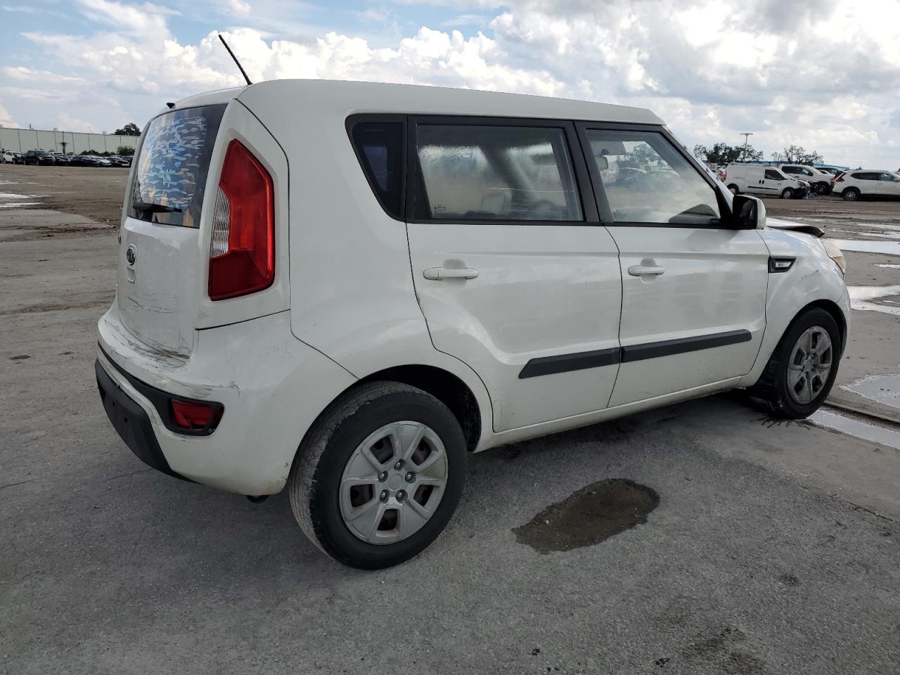 2012 Kia Soul VIN: KNDJT2A56C7438213 Lot: 73941564