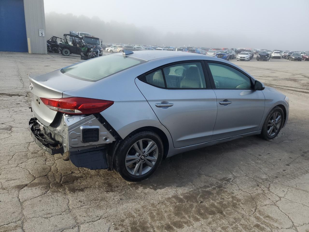 2017 Hyundai Elantra - Image 3