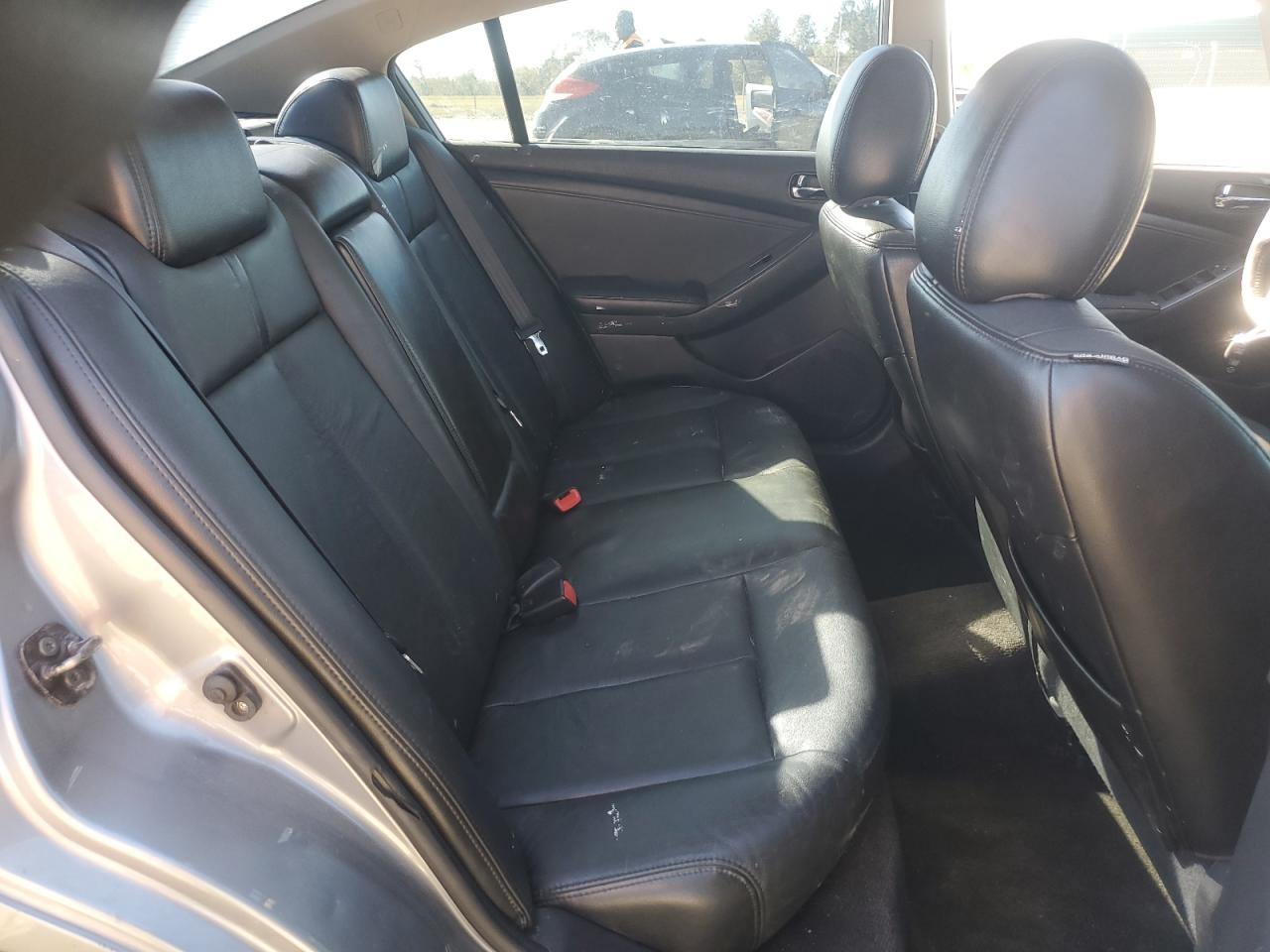 2009 Nissan Altima - Image 10