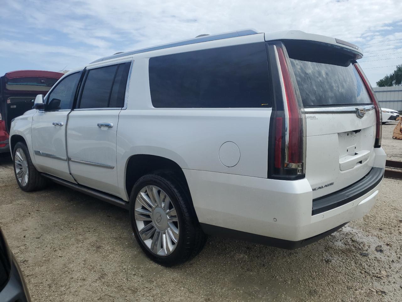 VIN 1GYS4KKJ4HR363059 2017 CADILLAC ESCALADE no.2