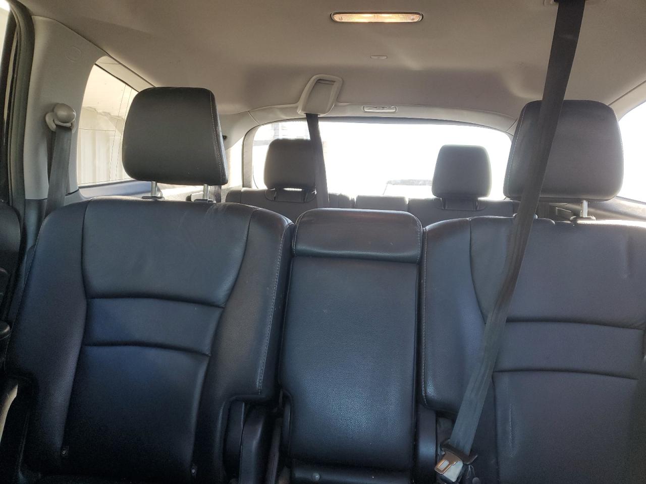 2016 Honda Pilot - Image 10