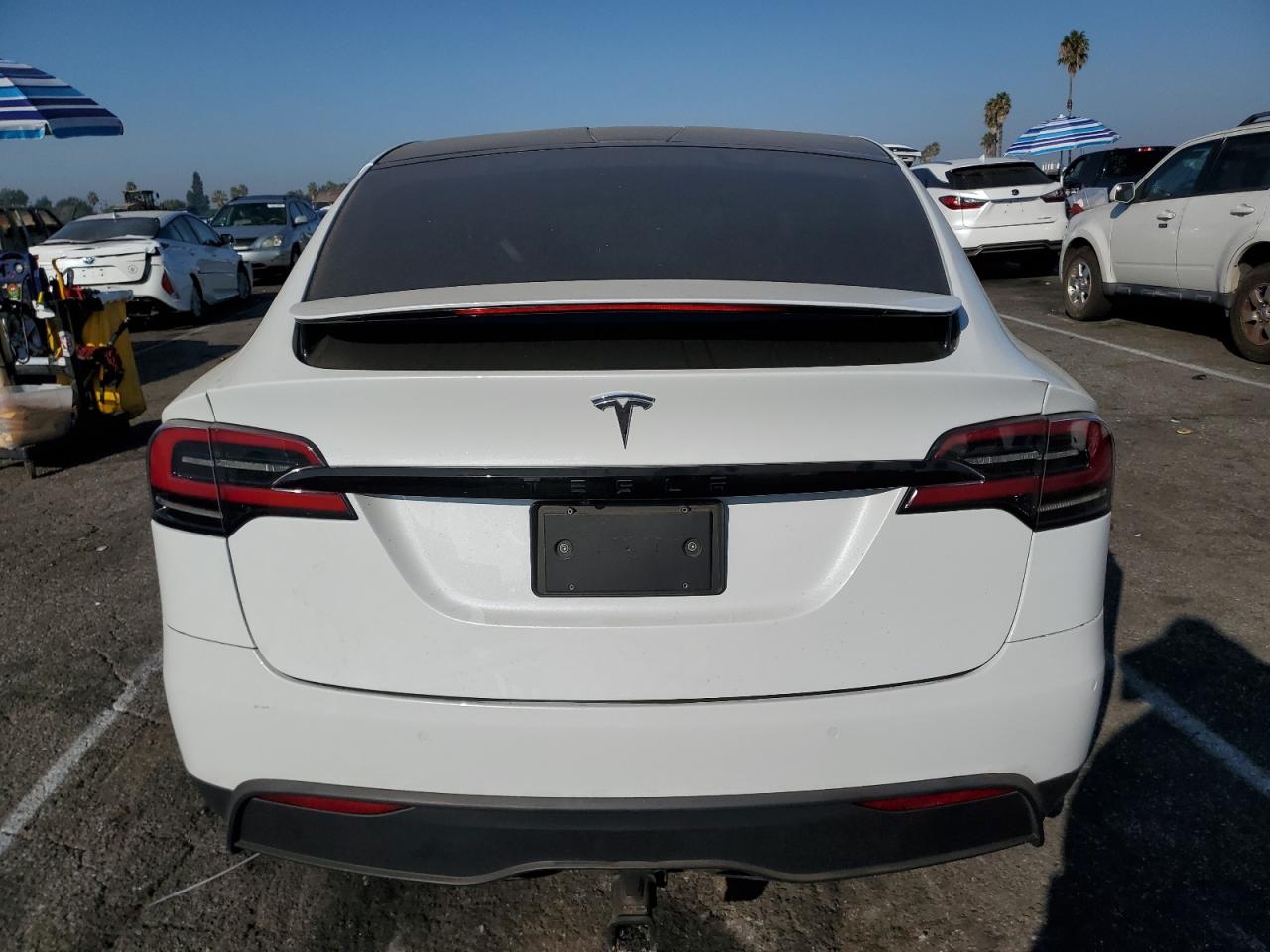 2022 Tesla Model X VIN: 7SAXCAE52NF351374 Lot: 73922554