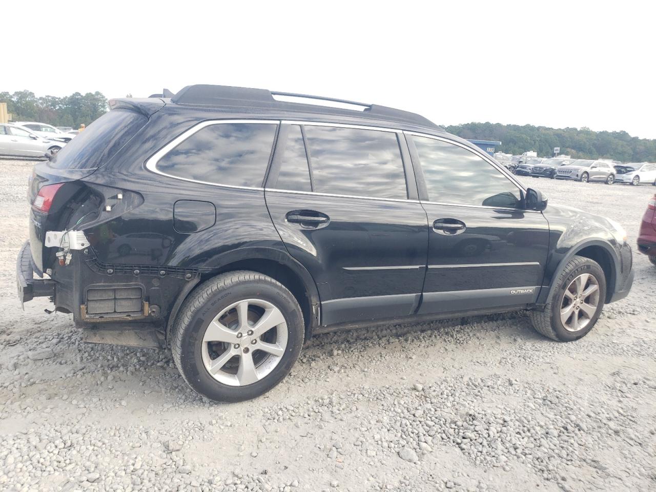 2014 Subaru Outback - Image 3