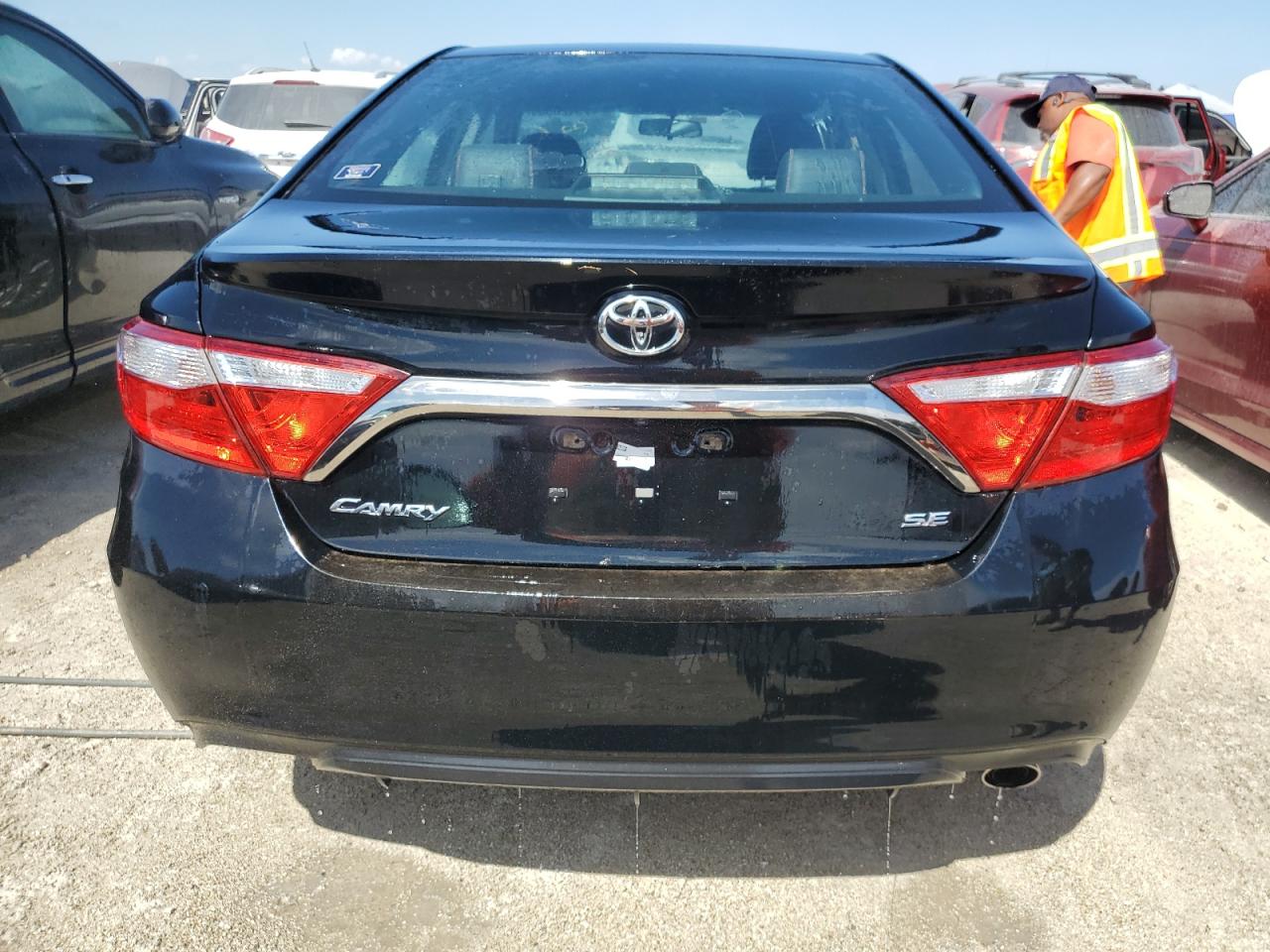 2016 Toyota Camry Le VIN: 4T1BF1FKXGU233923 Lot: 75420594