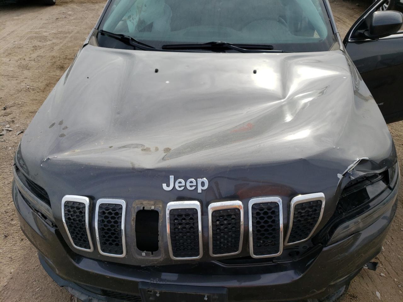 2019 Jeep Grand Cherokee - Image 13