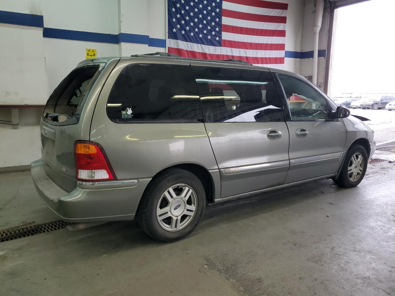 2003 Ford Windstar - Image 3