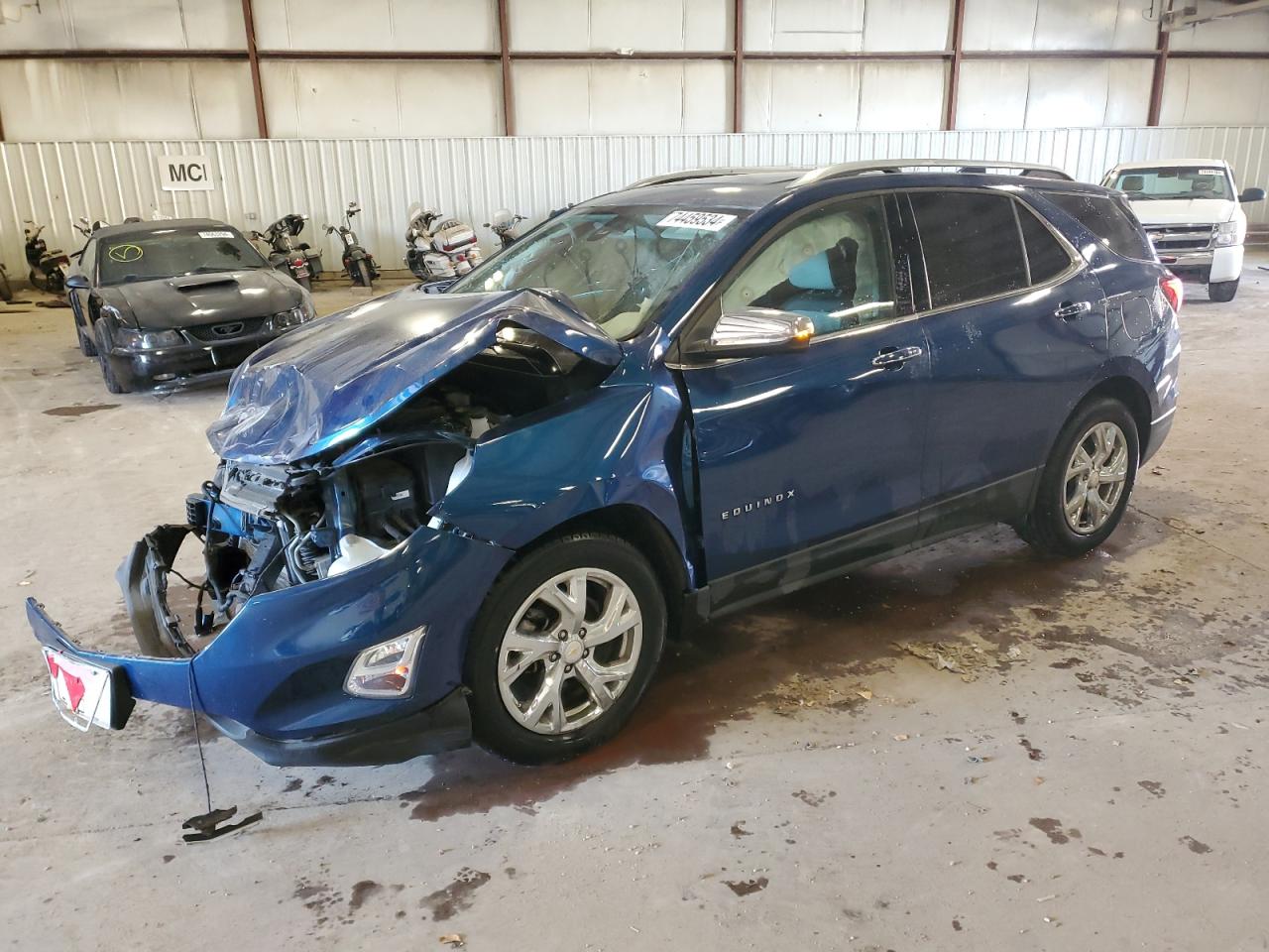 2020 Chevrolet Equinox - Image 1
