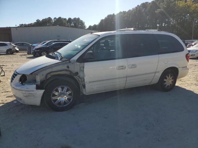 2005 Chrysler Town & Country Limited