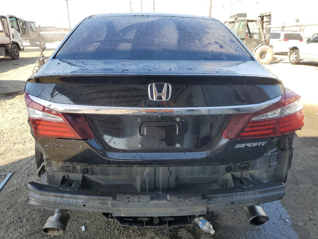 1HGCR2F52HA243821 2017 Honda Accord Sport