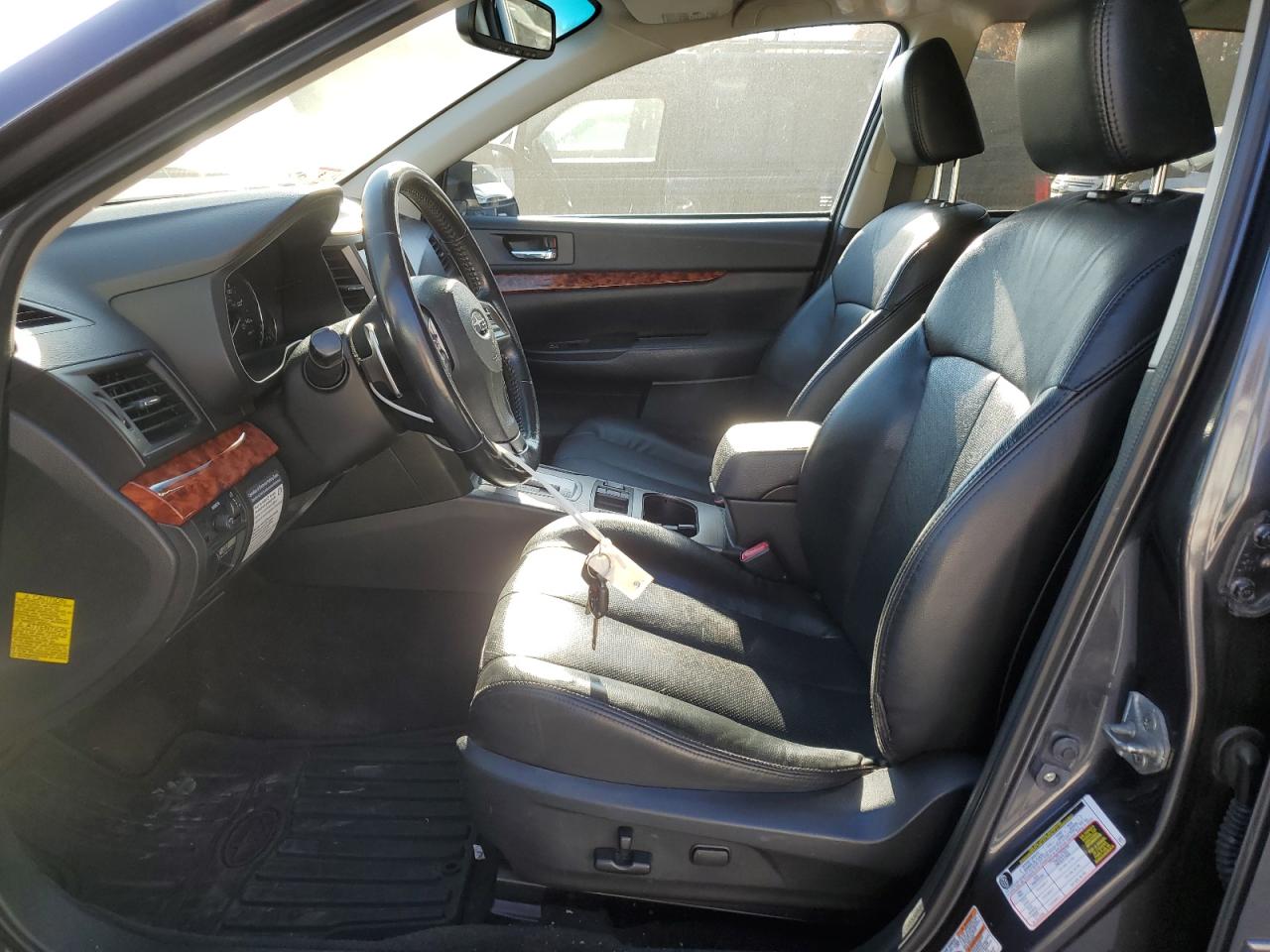 2012 Subaru Outback - Image 7